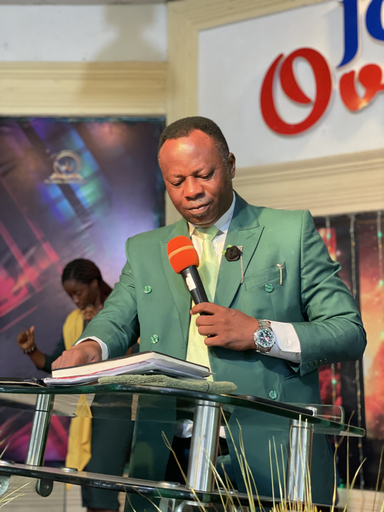 AVOIDING DISTRACTIONS VIA WISDOM